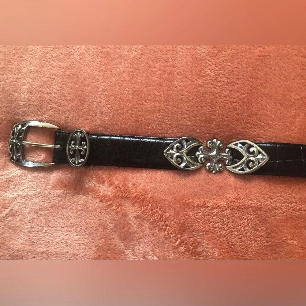 Vintage Brighton Black Croc Leather Belt M 44203 Beat Up Silver Crosses USA